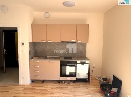 4 | Pronájem bytu, 1+kk, 32 m²