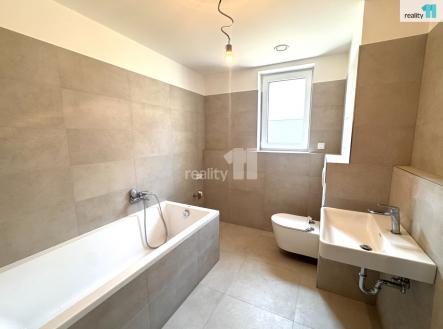 5 | Pronájem bytu, 1+kk, 32 m²