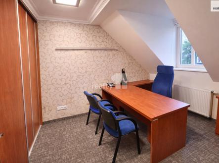 2 | Pronájem - kanceláře, 75 m²