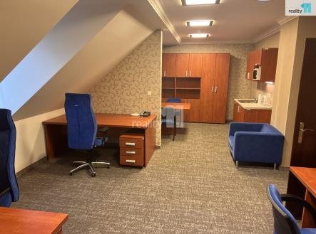 4 | Pronájem - kanceláře, 75 m²