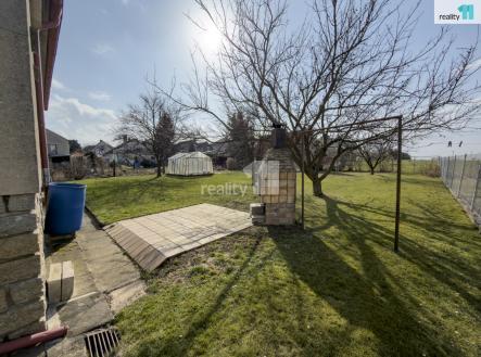 2 | Prodej - dům/vila, 271 m²