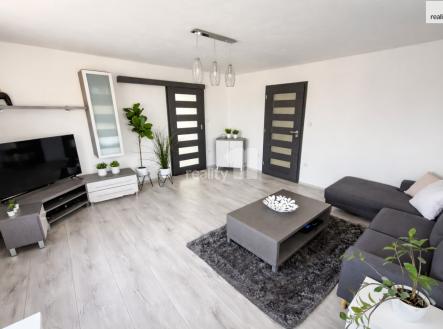 3 | Prodej - dům/vila, 271 m²