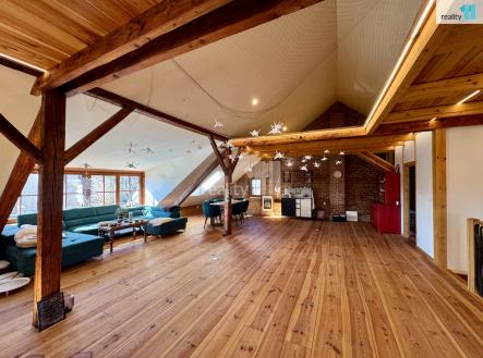 1 | Prodej - komerční objekt, jiný, 461 m²