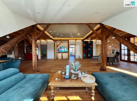 2 | Prodej - komerční objekt, jiný, 461 m²