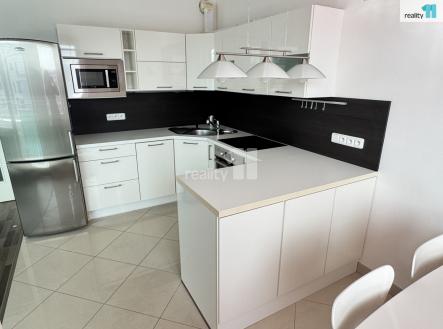 4 | Pronájem bytu, 2+kk, 60 m²