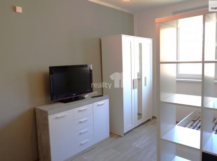 2 | Pronájem bytu, 1+kk, 27 m²