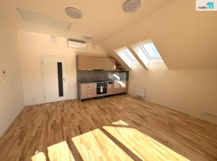 2 | Pronájem bytu, 2+kk, 54 m²