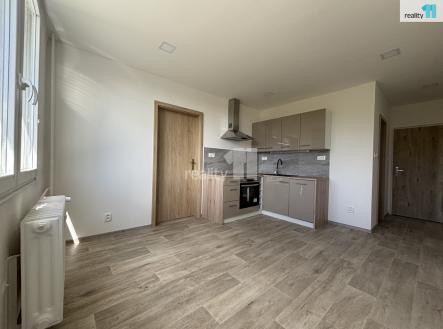 4 | Pronájem bytu, 2+kk, 36 m²