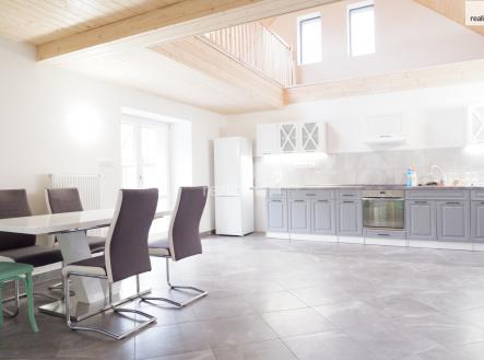4 | Prodej - dům/vila, 135 m²
