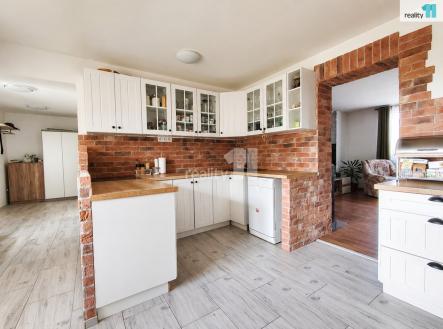 1 | Prodej - dům/vila, 206 m²