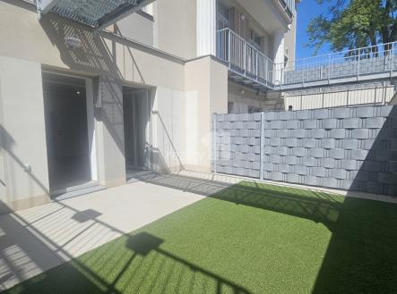 3 | Pronájem bytu, 1+kk, 35 m²