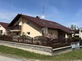 Pronájem - dům/vila, 279 m²