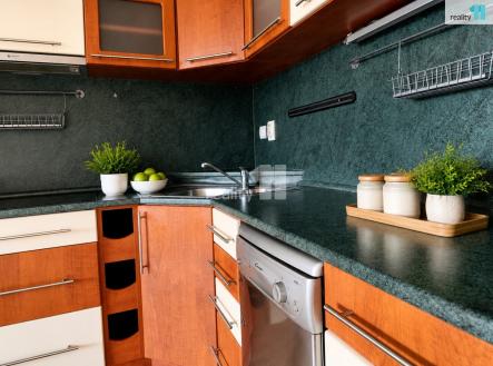3 | Pronájem bytu, 2+kk, 45 m²