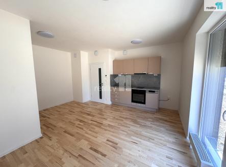 1 | Pronájem bytu, 1+kk, 35 m²