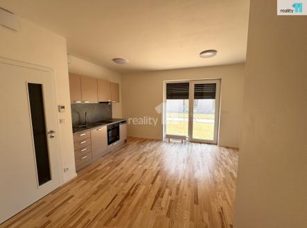 3 | Pronájem bytu, 1+kk, 35 m²