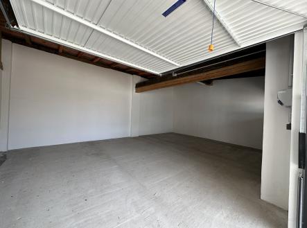 Pronájem - skladovací prostor, 40 m²