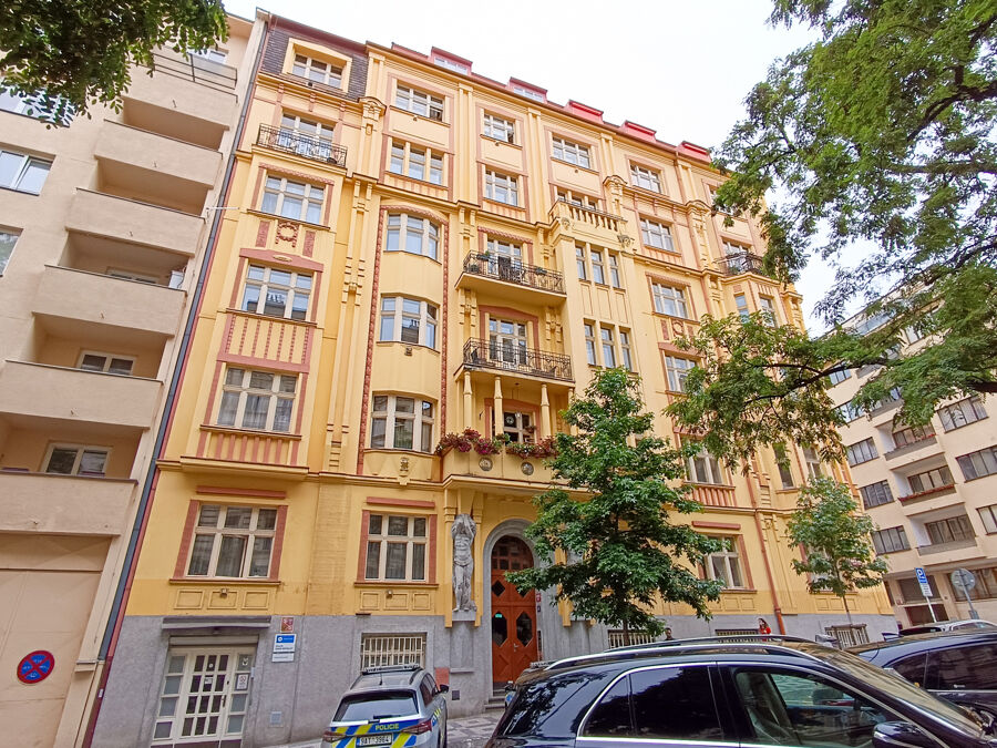 Městský byt 3+1 na Praze 2