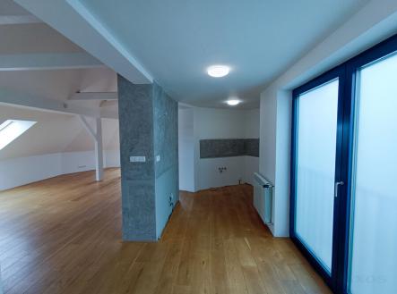 Pronájem bytu, 2+kk, 133 m²