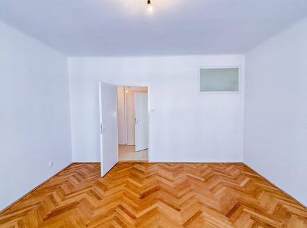 Pronájem bytu, garsoniéra, 30 m²