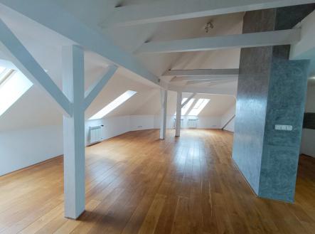 Pronájem bytu, 2+kk, 133 m²