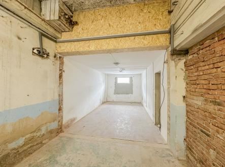 Pronájem - skladovací prostor, 46 m²