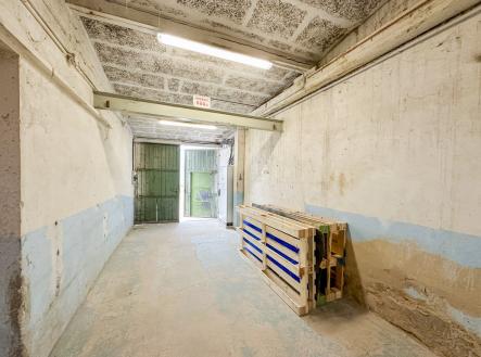 Pronájem - skladovací prostor, 46 m²