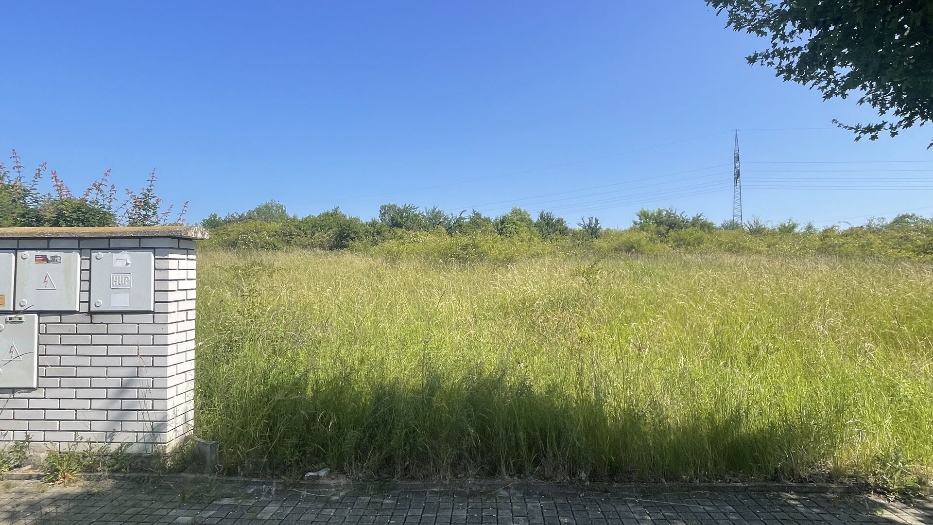 Stavební pozemek pro RD - Vysoký Újezd, okr. Beroun