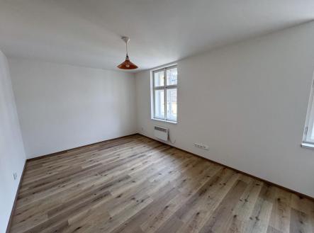 Pronájem bytu, 1+kk, 34 m²