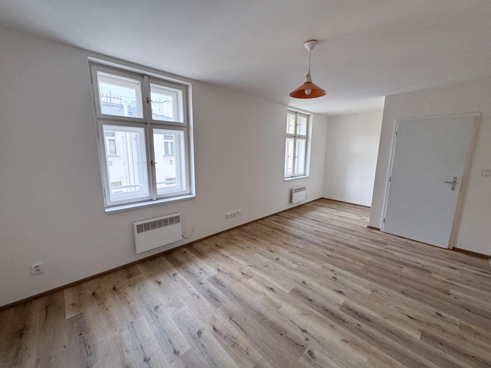 Městský byt 1+kk na Praze 2