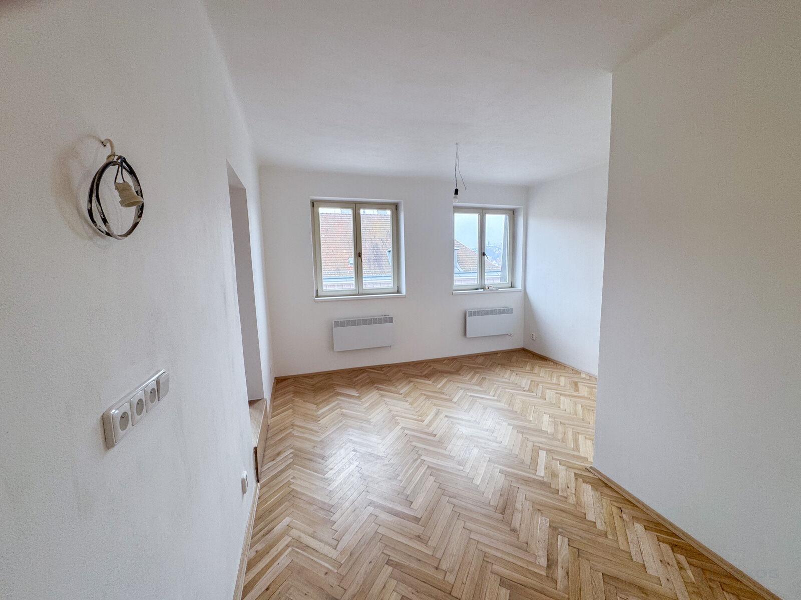 Městský byt 2+kk na Praze 2