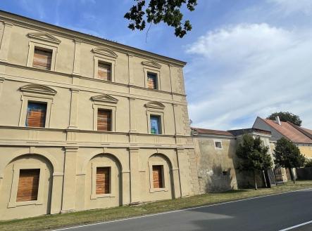 Prodej - dům/vila, 3 110 m²