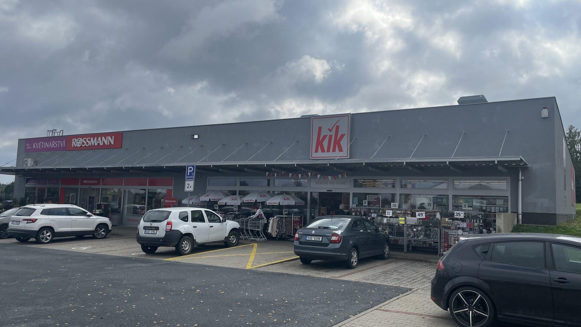 Obchodní centra Kostelec n/Černými lesy, Čelákovice, Podbořany