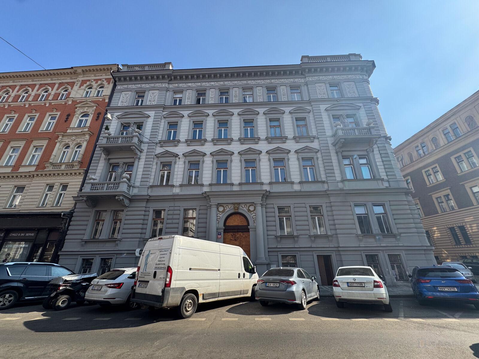 Aukce na pronájem městského bytu Prahy 5