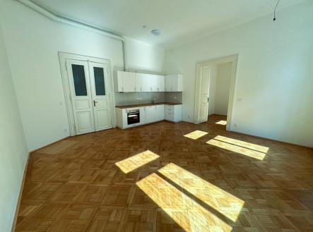 Pronájem bytu, 3+kk, 87 m²