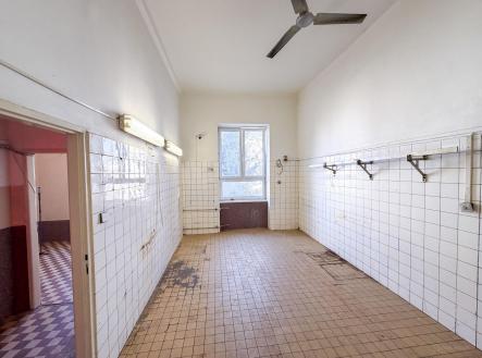 Pronájem - obchodní prostor