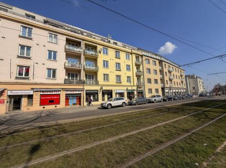 Pronájem - obchodní prostor