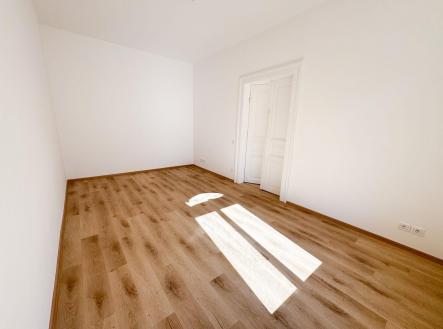 Pronájem bytu, 2+1, 73 m²