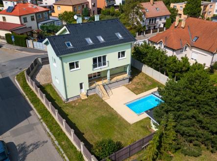 . | Prodej - dům/vila, 324 m²