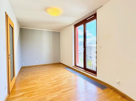 . | Pronájem bytu, 3+kk, 94 m²