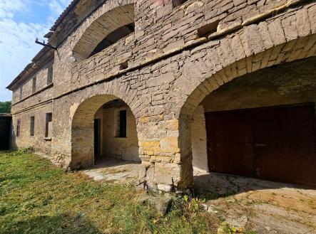 . | Prodej - dům/vila, 350 m²
