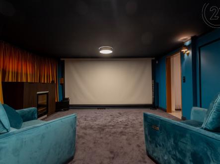 . | Prodej - dům/vila, 725 m²