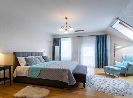 . | Prodej - dům/vila, 725 m²