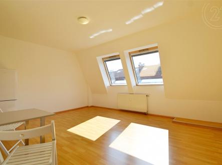 . | Pronájem bytu, 1+kk, 27 m²