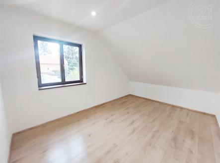 . | Pronájem bytu, 4+kk, 99 m²