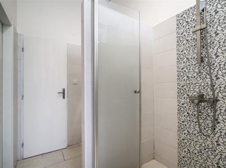 . | Prodej - obchodní prostor, 83 m²