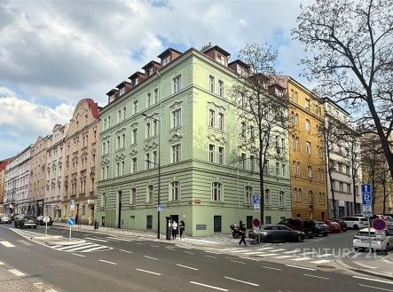 . | Prodej - obchodní prostor, 83 m²