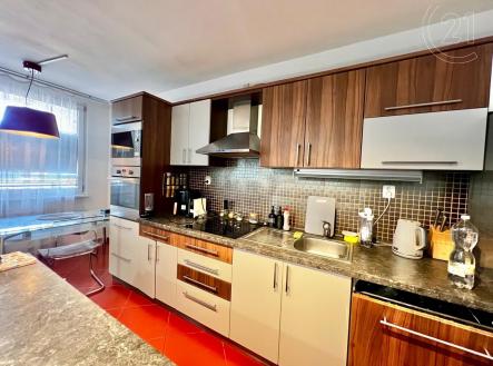 Kuchyň | Pronájem bytu, 3+kk, 73 m²