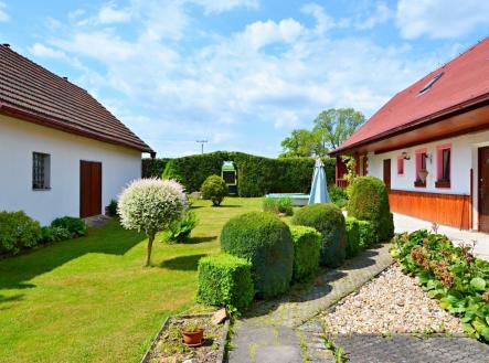 Prodej - dům/vila, 325 m²