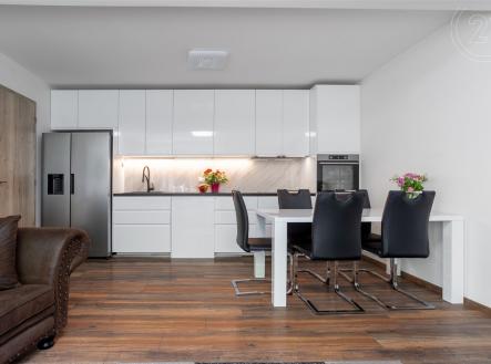 Kuchyňský kout - byt č.1 | Prodej - dům/vila, 170 m²