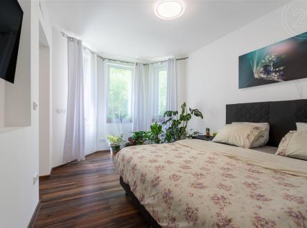 Ložnice - byt č.1 | Prodej - dům/vila, 170 m²